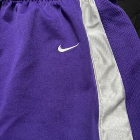 Men’s Basketball Shorts Purple And White Size XL With Draw String - Picture 3 of 8